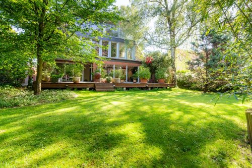 Ihr neues Zuhause? Außergewöhnliches Einfamilienhaus in der Jägerallee!