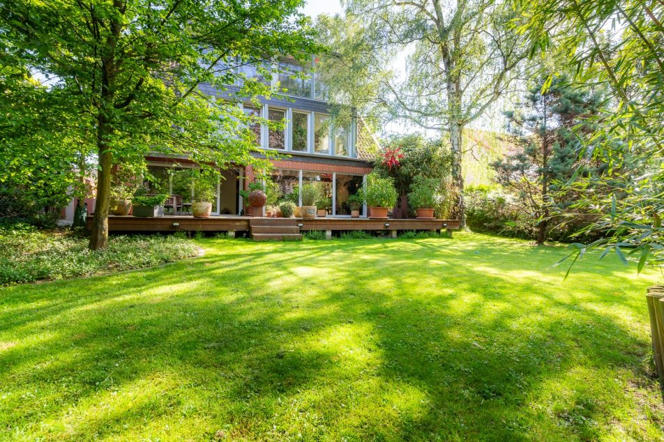 Ihr neues Zuhause? Außergewöhnliches Einfamilienhaus in der Jägerallee!