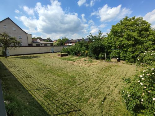 !!RESERVIERT!! Baugrundstück mit 8 Garagen und Mehrzweckraum in Beckum!