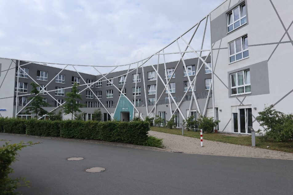 Studentenapartment inkl. Abstellraum gegen&uuml;ber der Hochschule!