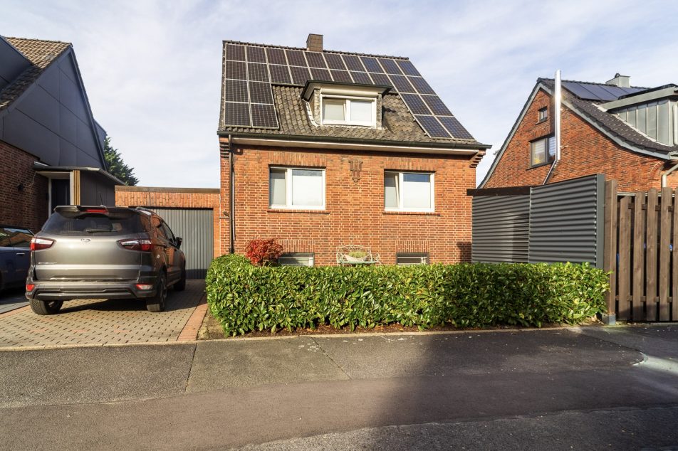 !!RESERVIERT!! HAMM-OSTEN! Einfamilienhaus mit Einliegerwohnung!